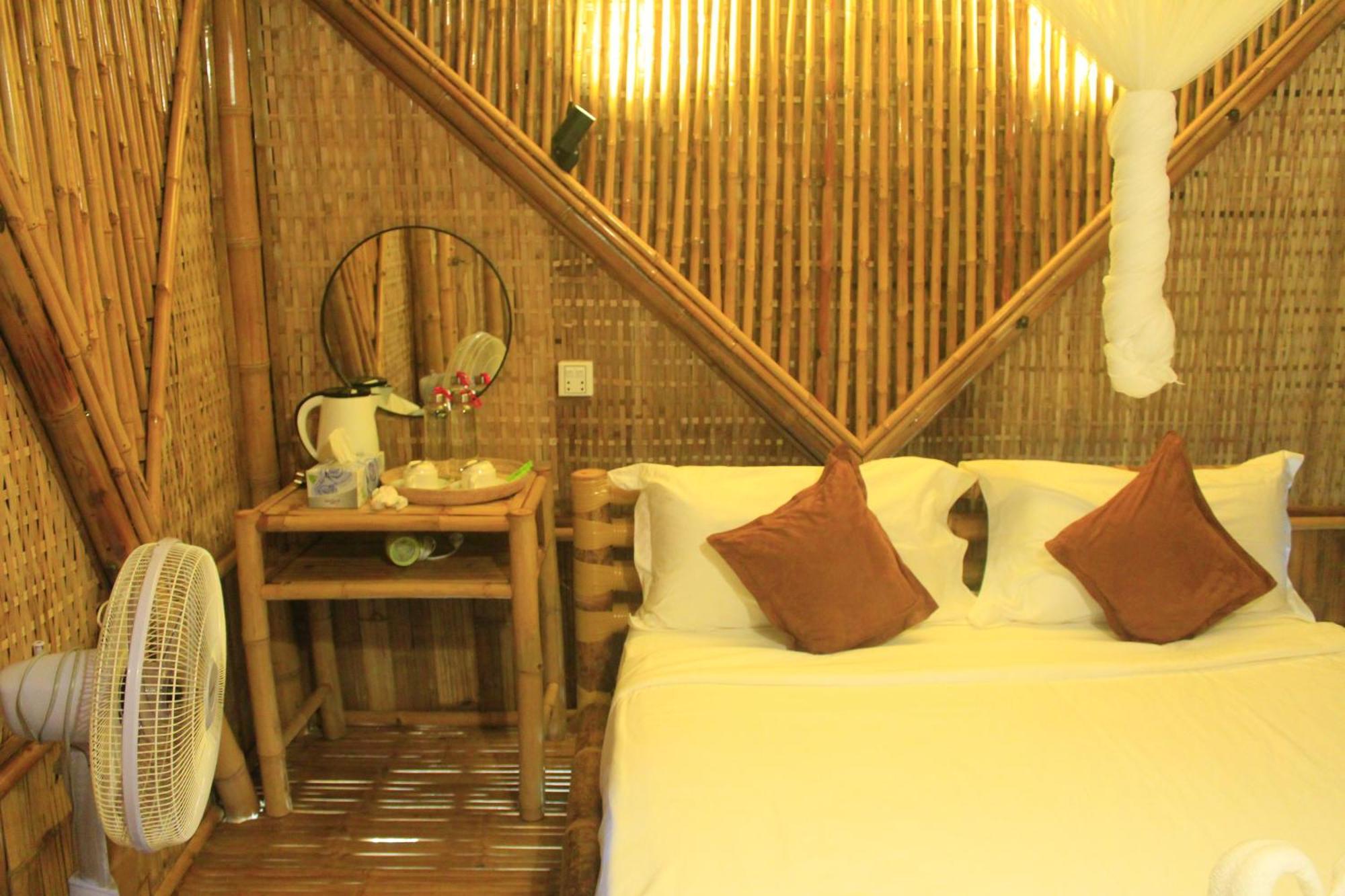 Hanchey Bamboo Resort Kampong Cham Exterior photo
