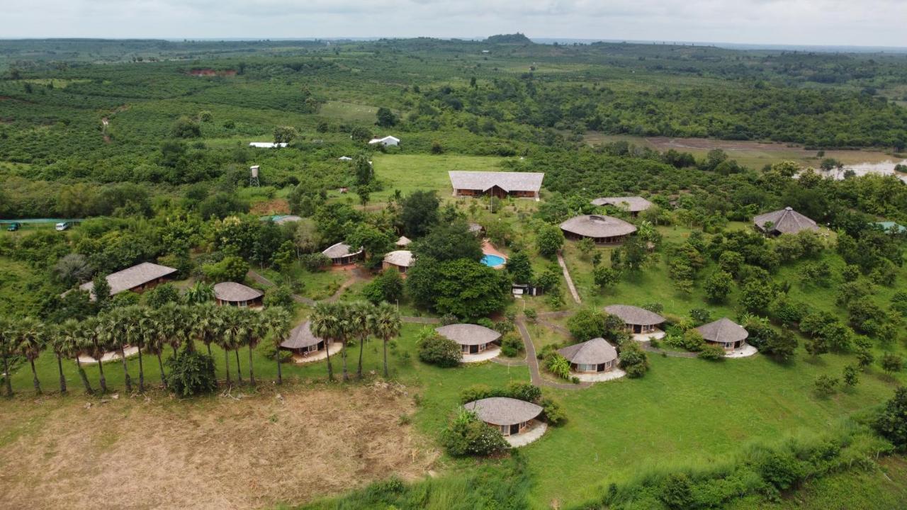 Hanchey Bamboo Resort Kampong Cham Exterior photo