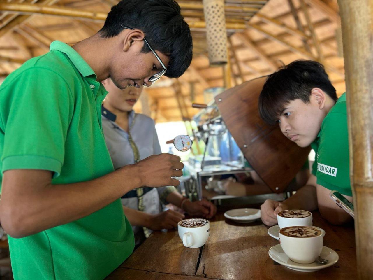 Hanchey Bamboo Resort Kampong Cham Exterior photo