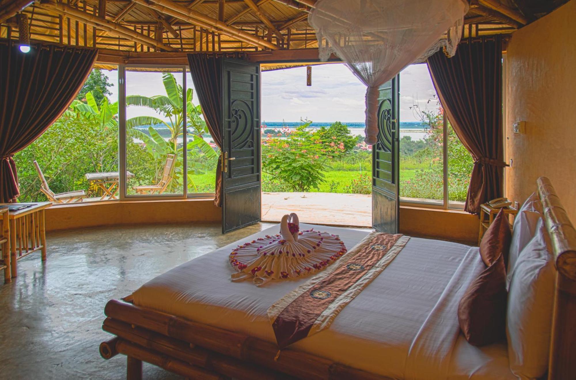 Hanchey Bamboo Resort Kampong Cham Exterior photo